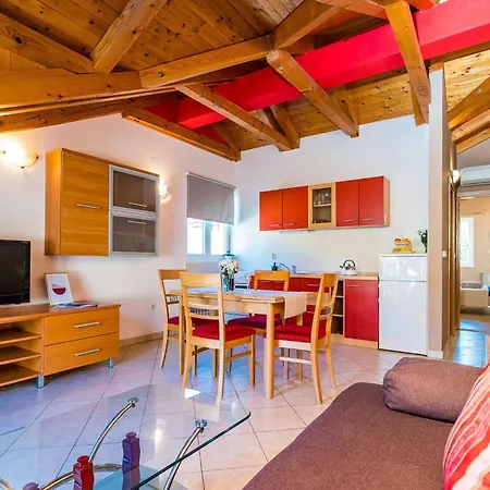 Vodnica- Comfort One Bedroom With Balcony And Partial Sea View A1 * Zaton (Dubrovnik-Neretva)