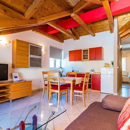 Vodnica- Comfort One Bedroom With Balcony And Partial Sea View A1 * Zaton (Dubrovnik-Neretva)